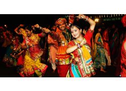 school-chalao-garba-dance-gujarat.jpg