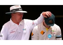 school-chalao-how-to-be-a-good-cricket-umpire.jpg