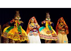 school-chalao-kathakali-dance-kerala.jpg