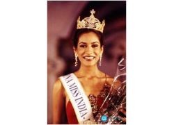 school-chalao-nafisa-joseph-miss-india-1997.png