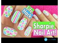 school-chalao-nail-art-life-hacks-5-easy-nail-art-designs-for-back-to-school.jpg