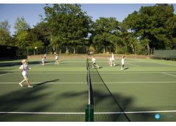 school-chalao-playing-environment-of-tennis.jpg