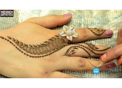 school-chalao-romantic-girlish-mehndi-designs-within-2-mints.jpg