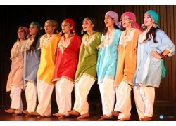 school-chalao-rouf-dance-jammu-kashmir.jpg