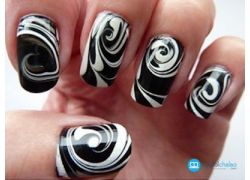 school-chalao-water-marble-for-short-nails.jpg
