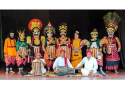 school-chalao-yakshagana-dance-karnataka.jpg